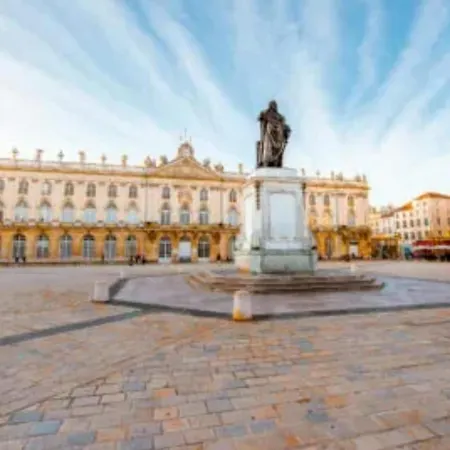 Duplex A Proximite De La Place Stanislas *