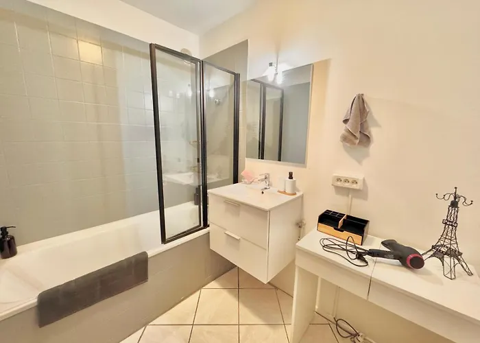 Duplex A Proximite De La Place Stanislas Apartment Heillecourt